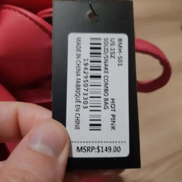 Badgley Mischka Hot Pink Shoulder Bag - Picture 4 of 5